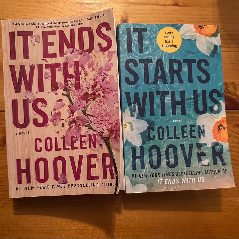 Colleen Hoover Book Set - It Ends With Us and It Starts With Us